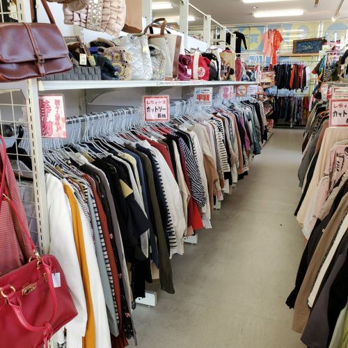 宮崎加納店｜キングファミリー・衣類専門リサイクルショップ